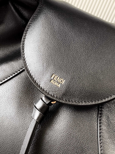 フェンディバッグ全体デザイン